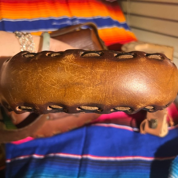 Vintage Leather Shoulder Bags Medium & Mini w/new wallet, storage box, sm. shawl - Picture 5 of 16
